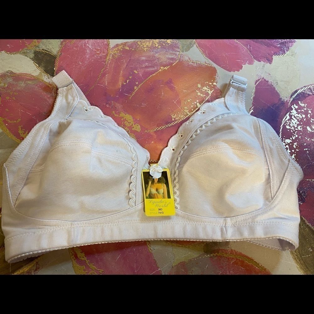 🛍Lynda’s World Assorted Floral embroidery Bra 36D